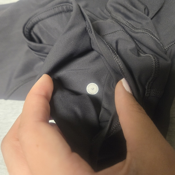 Lululemon Black Fast Free Crop Reflective Leggings with Pockets Size 4 - Picture 7 of 12